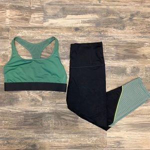 *SET* VS workout Capri leggings and sports bra - M